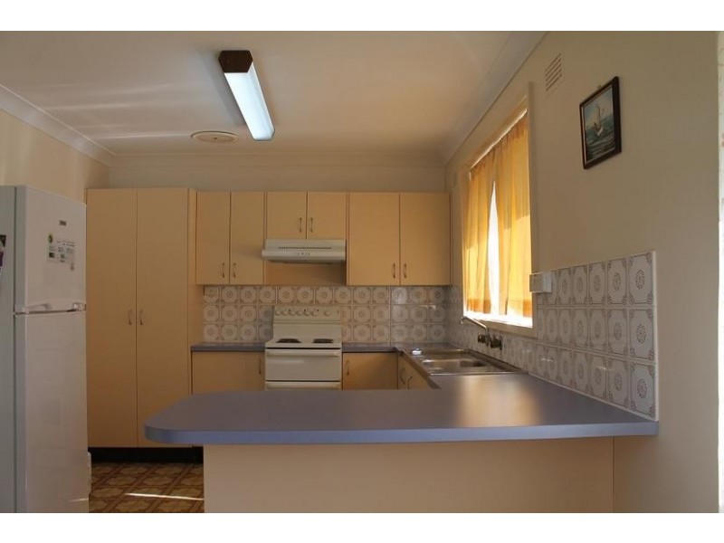 6 Ambassador Avenue, North Nowra NSW 2541