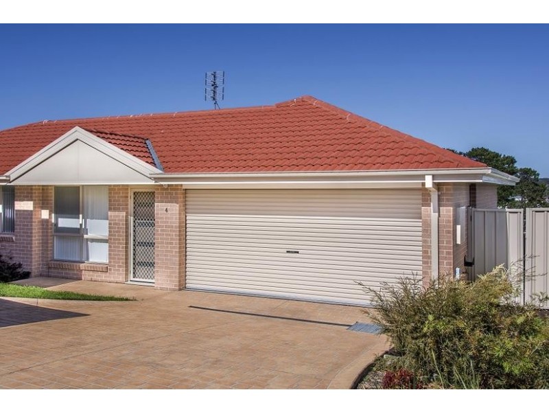 4/50 Greenwell Point Road, Greenwell Point NSW 2540