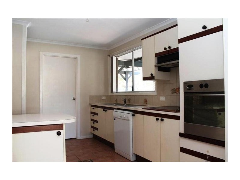 4 Weeroona Place, Nowra NSW 2541