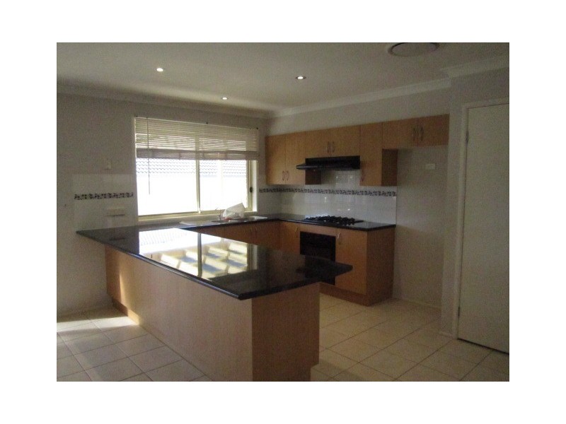 48 Kardella Avenue, Nowra NSW 2541