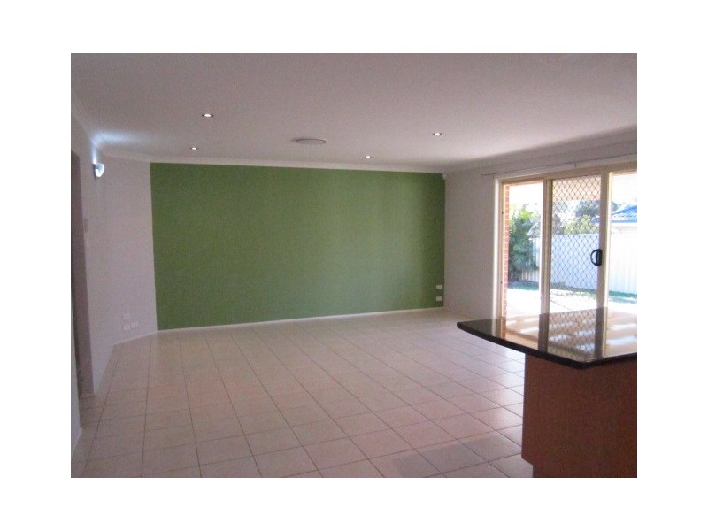 48 Kardella Avenue, Nowra NSW 2541