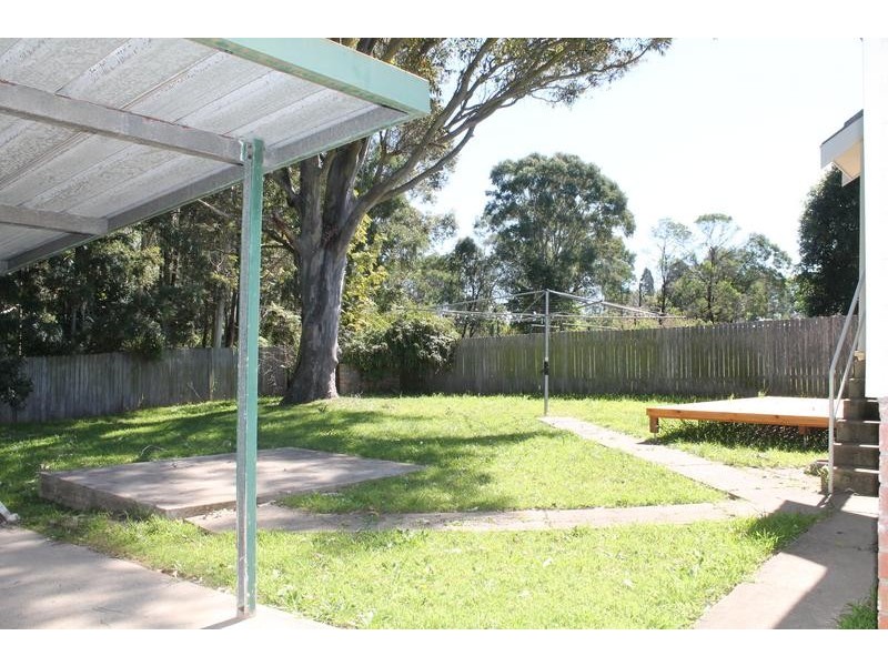 17 Queenborough Street, Nowra NSW 2541