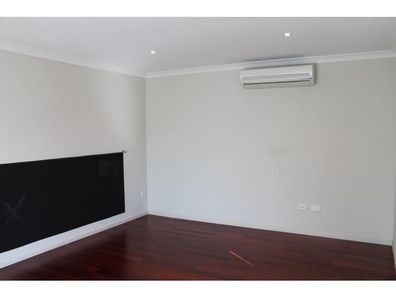 4 Mintbush Crescent, Worrigee NSW 2540