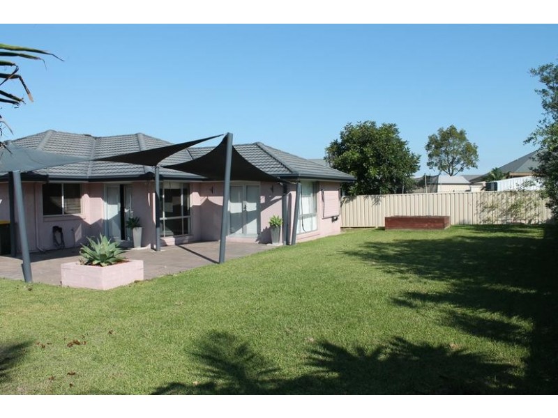 4 Mintbush Crescent, Worrigee NSW 2540