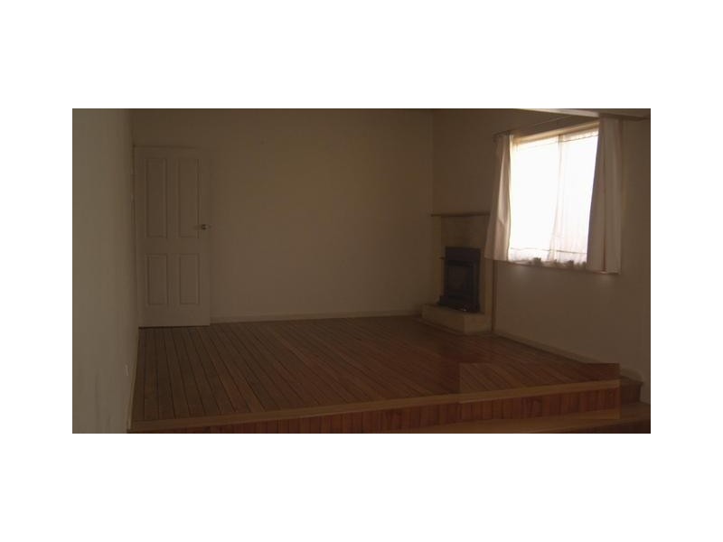 131 Berry Street, Nowra NSW 2541