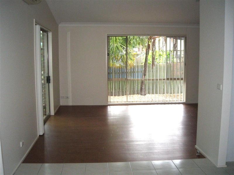 2/187 Illaroo Road, North Nowra NSW 2541