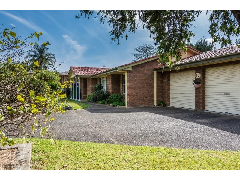 17 Woorin Close, Bomaderry NSW 2541