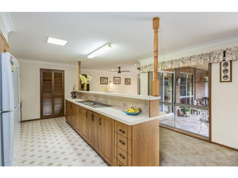 17 Woorin Close, Bomaderry NSW 2541