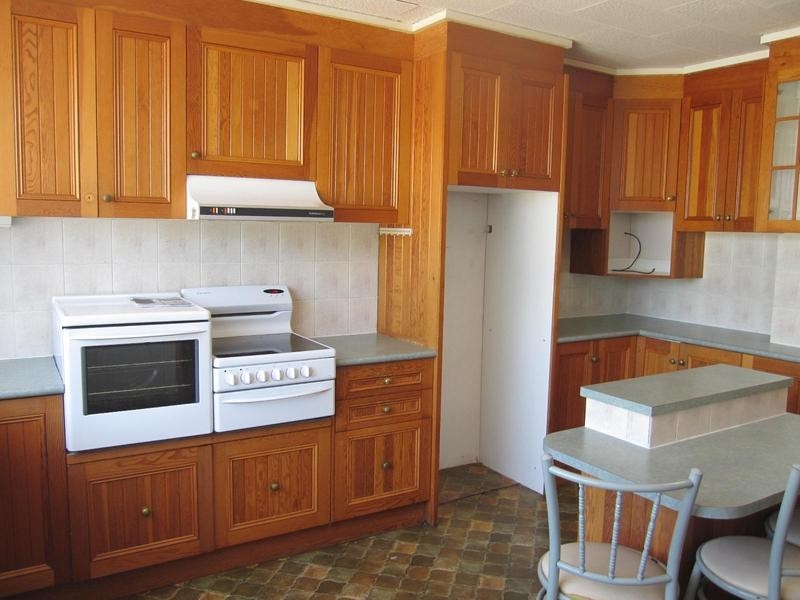 18 Plunkett Street, Nowra NSW 2541