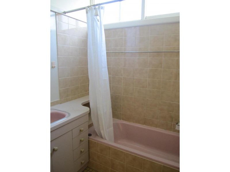 18 Plunkett Street, Nowra NSW 2541