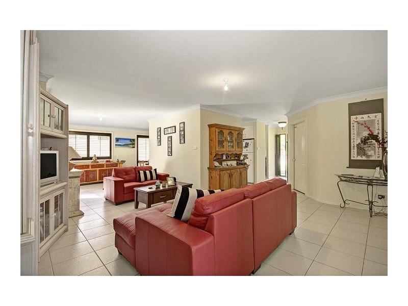 7 Holloway Road, Nowra NSW 2541