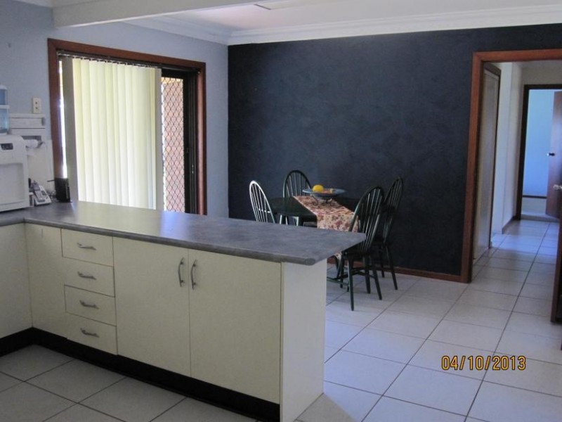 11 Dobbie Close, West Nowra NSW 2541