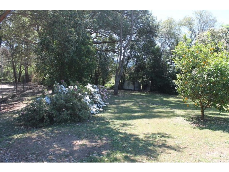 6 Halstead Place, Bomaderry NSW 2541