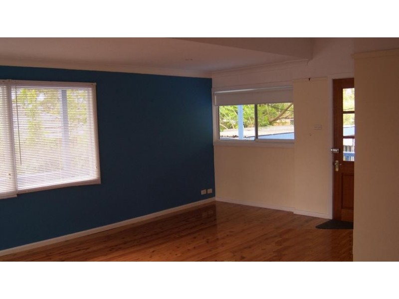 25 Walsh Crescent, North Nowra NSW 2541