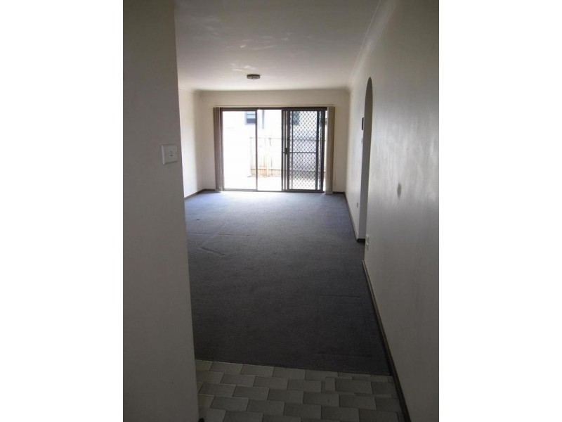 2/22 Dalwah Street, Bomaderry NSW 2541