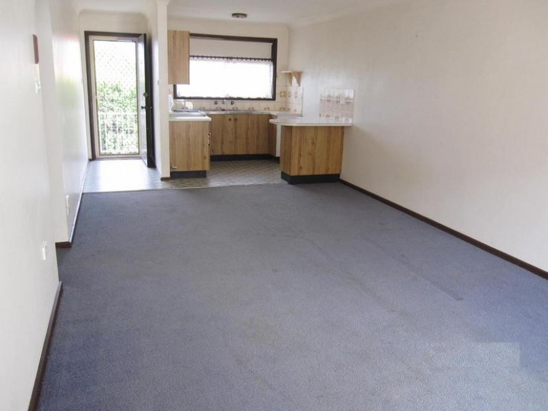 2/22 Dalwah Street, Bomaderry NSW 2541