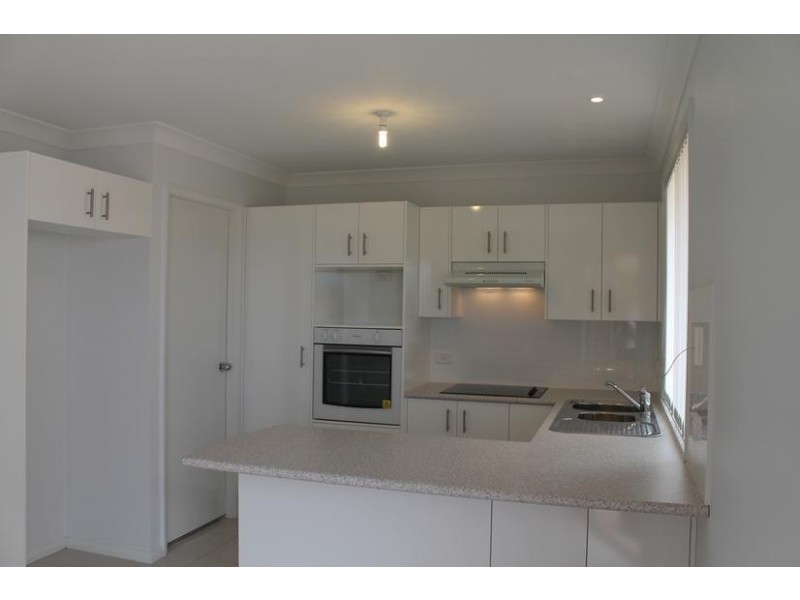 2/50 Greenwell Point Road, Greenwell Point NSW 2540
