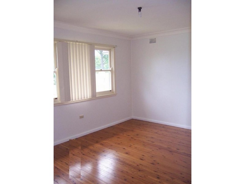 13 Centre Street, Nowra NSW 2541