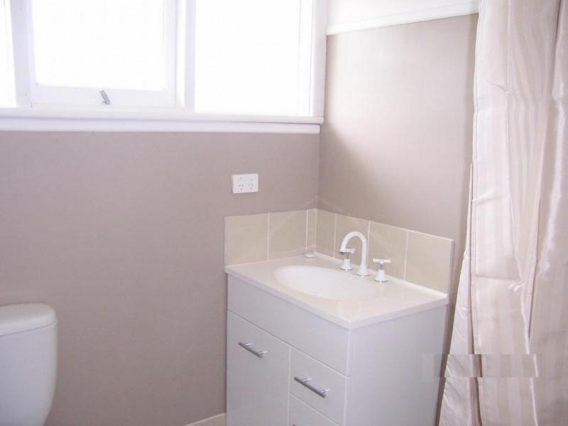 13 Centre Street, Nowra NSW 2541