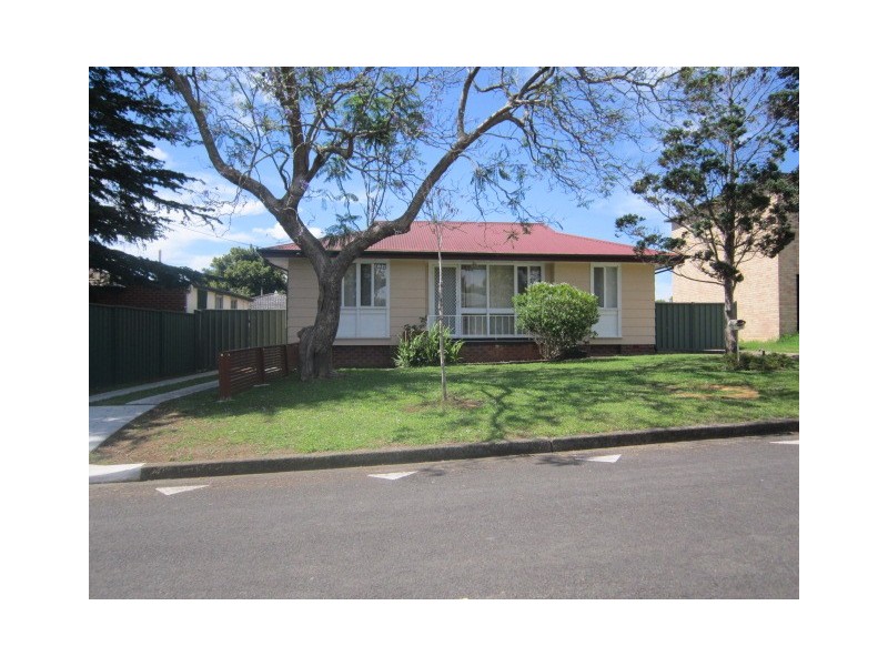 31 Sampson Crescent, Bomaderry NSW 2541
