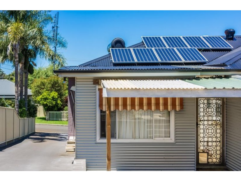 17 Elizabeth Avenue, Nowra NSW 2541