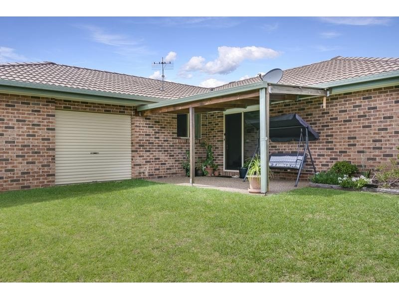 7 Meroo Road, Bomaderry NSW 2541