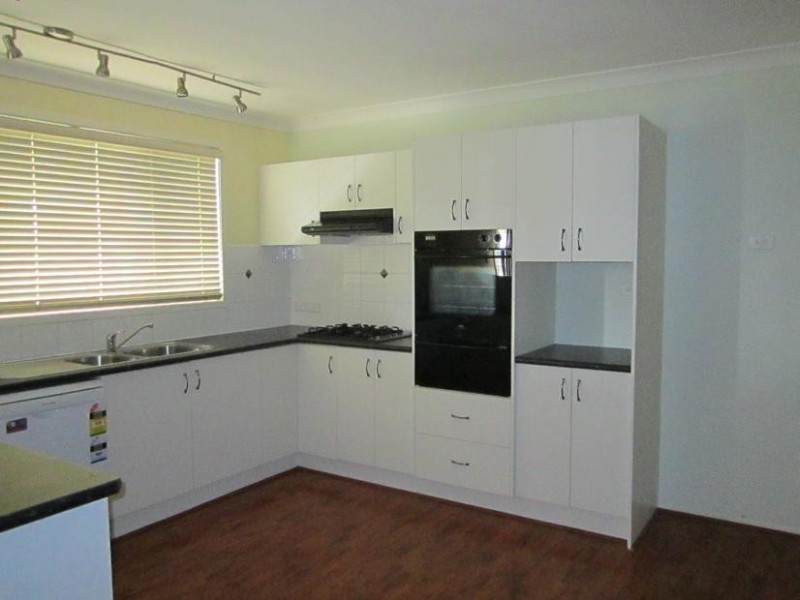 1 Stanbury Place, Worrigee NSW 2540