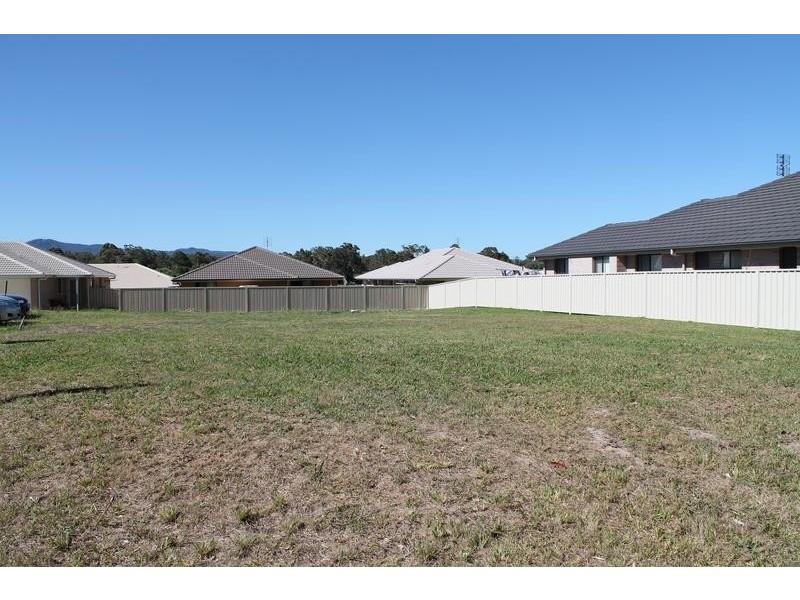 36 Rannoch Drive, West Nowra NSW 2541