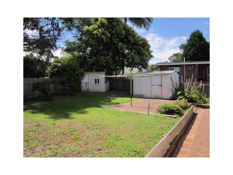 25 Meroo Road, Bomaderry NSW 2541