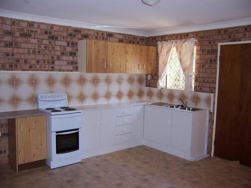 2/150 Cambewarra Road, Bomaderry NSW 2541