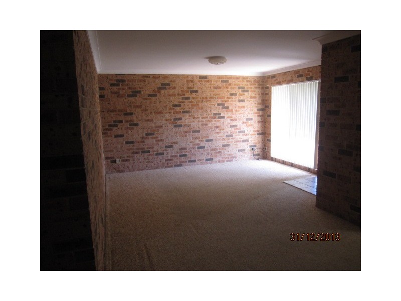2/5 David Place, Bomaderry NSW 2541