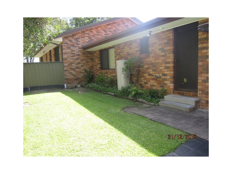 2/5 David Place, Bomaderry NSW 2541