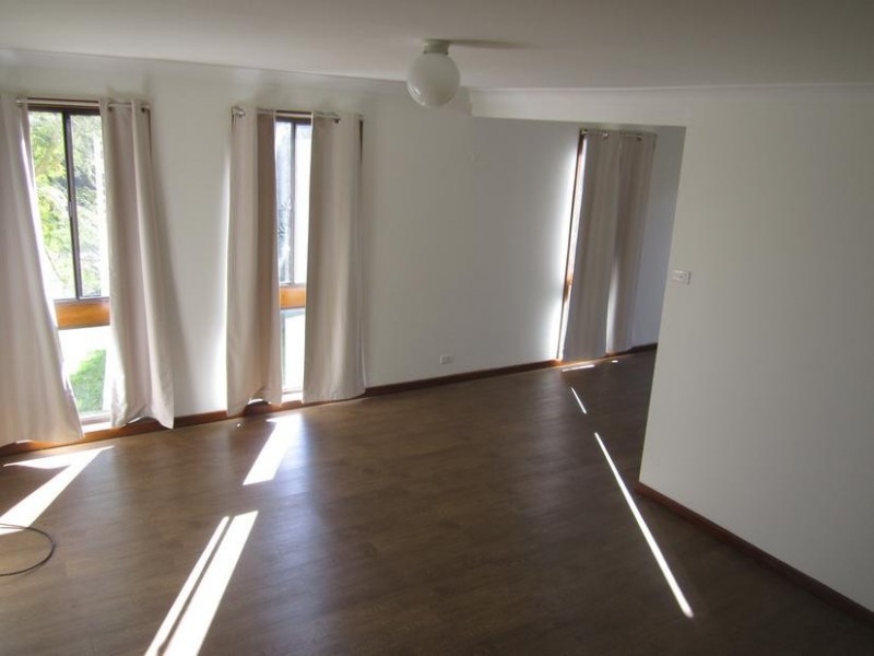 1/5 Campbell Place, Nowra NSW 2541
