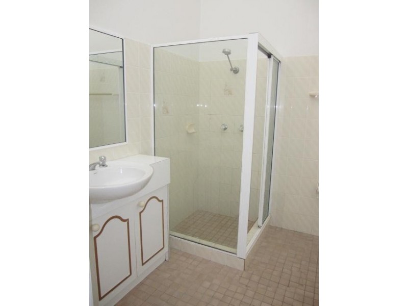 6/24 Bowada Street, Bomaderry NSW 2541