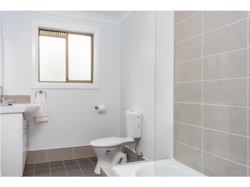 39 Tanang Street, Bomaderry NSW 2541