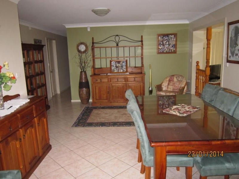 8 Cocos Palm, Bomaderry NSW 2541