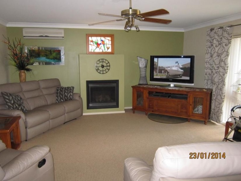 8 Cocos Palm, Bomaderry NSW 2541