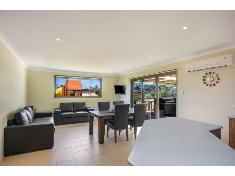 4 Blue Bell Way, Worrigee NSW 2540