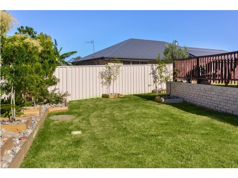 4 Blue Bell Way, Worrigee NSW 2540