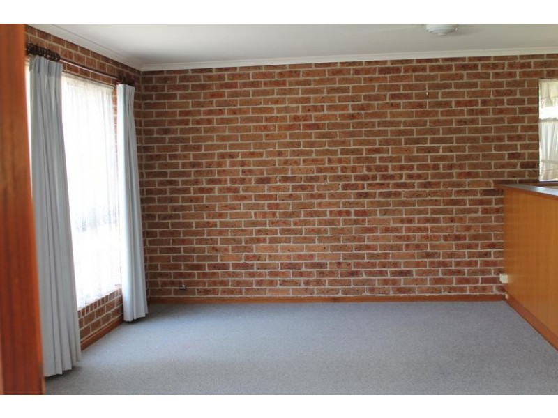 5A Theodore Place, Bomaderry NSW 2541