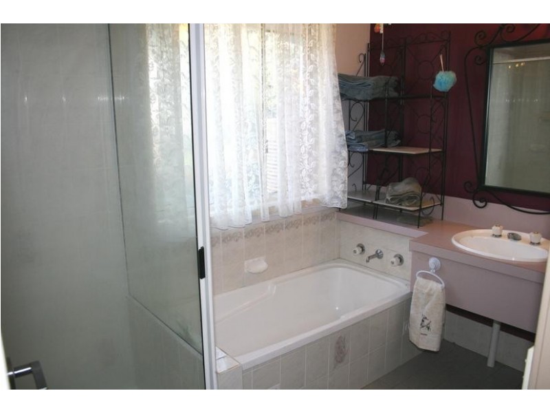 34 Moresby Street, Nowra NSW 2541