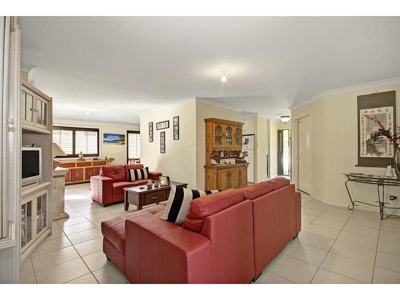 7 Holloway Road, Nowra NSW 2541