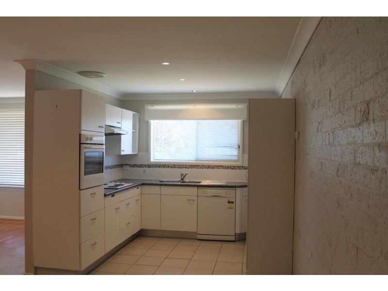 1/5 Jaycee Avenue, Nowra NSW 2541