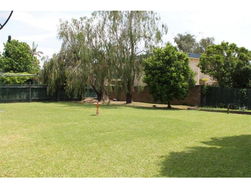 13 Elia Avenue, Nowra NSW 2541