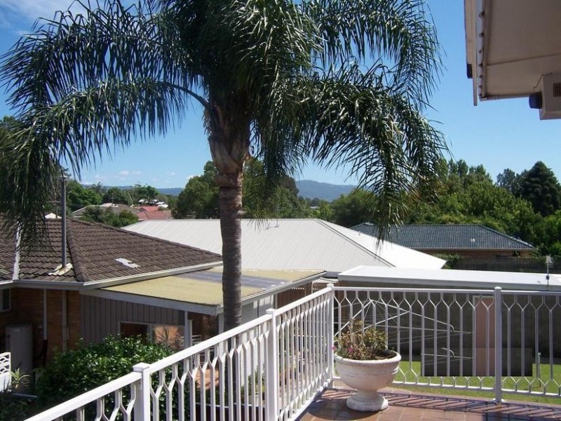 18 Colyer Avenue, Nowra NSW 2541