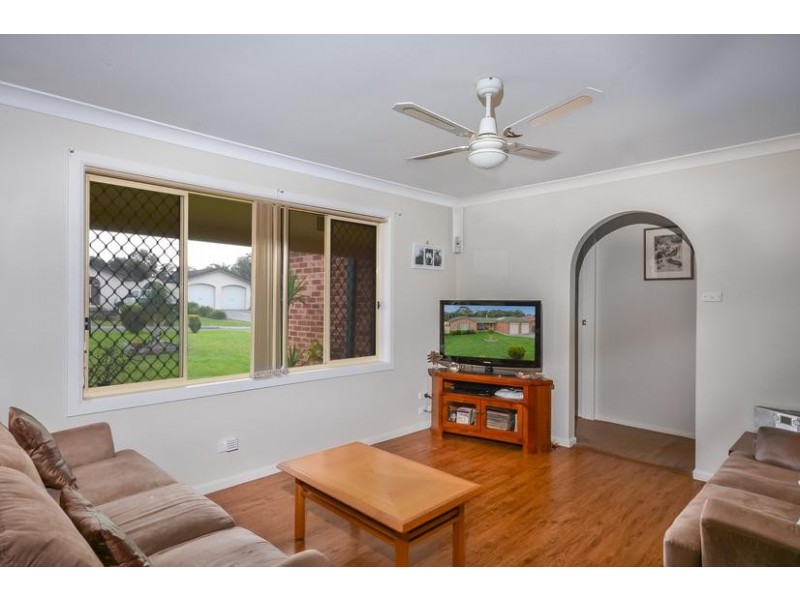 6 Basil Street, Worrigee NSW 2540