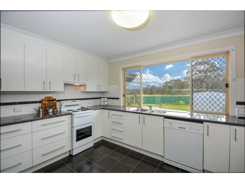 6 Basil Street, Worrigee NSW 2540