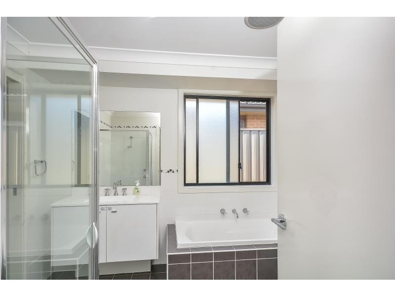 17 Terralla Grove, Nowra NSW 2541