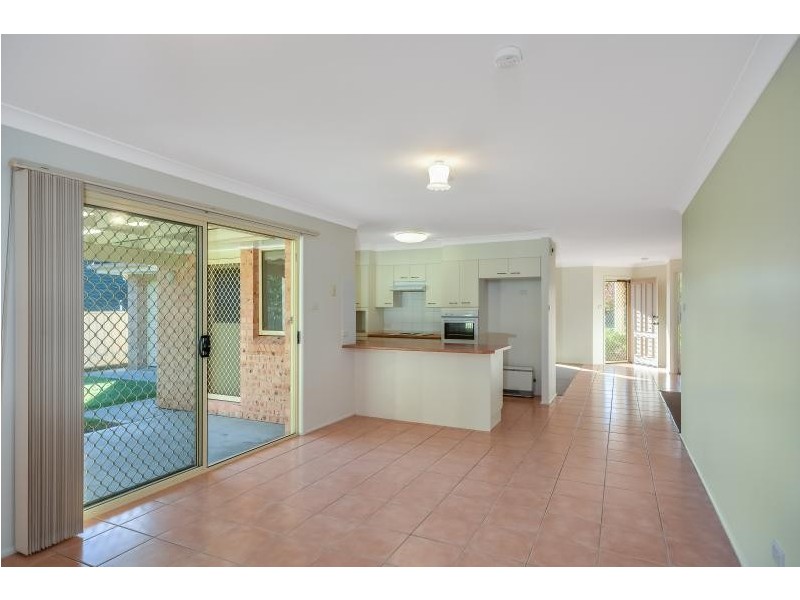 6 Freesia Crescent, Bomaderry NSW 2541