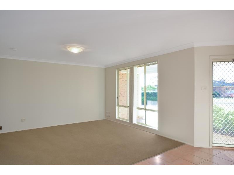 6 Freesia Crescent, Bomaderry NSW 2541